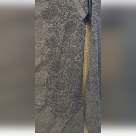 Six Size 6 Lululemon Tops - Picture 5 of 8